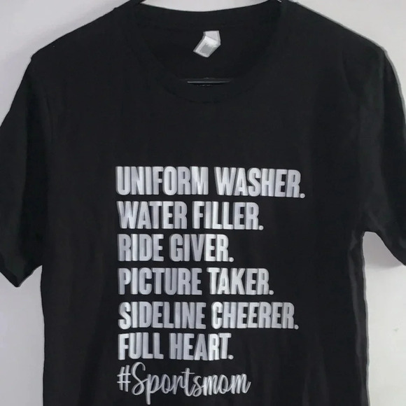 Womens sportsmom graphic T NWOT - Picture 2 of 3